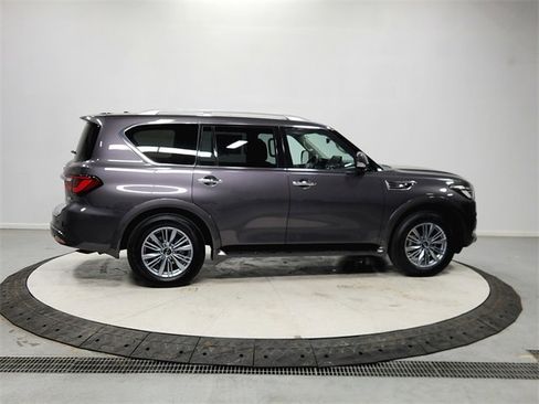 Used 2024 INFINITI QX80 Luxe image 8