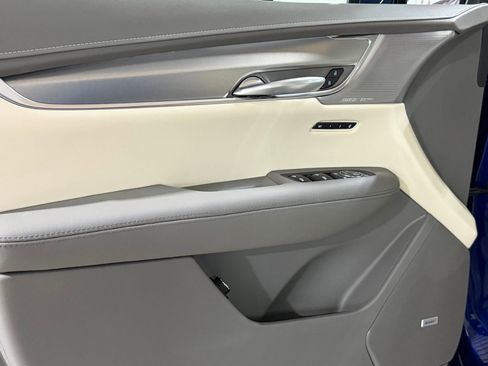 New 2026 Cadillac XT5 Premium Luxury FWD image 12