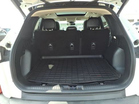 Certified 2020 Ford Escape Titanium AWD/4WD image 8