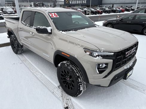 Used 2026 GMC Canyon Elevation w/ Convenience Package image 2