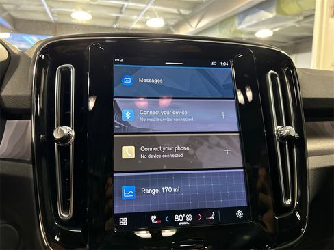 Certified 2023 Volvo C40 P8 Recharge Ultimate w/ Protection Package Premier image 17