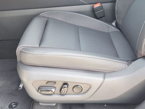 New 2026 Lexus RX 450h AWD image 18