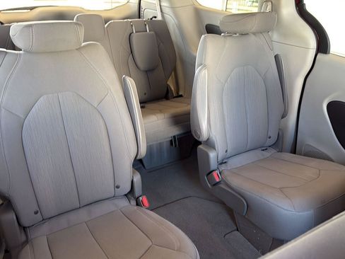 Used 2021 Chrysler Voyager LX w/ Cold Weather Group FWD image 36
