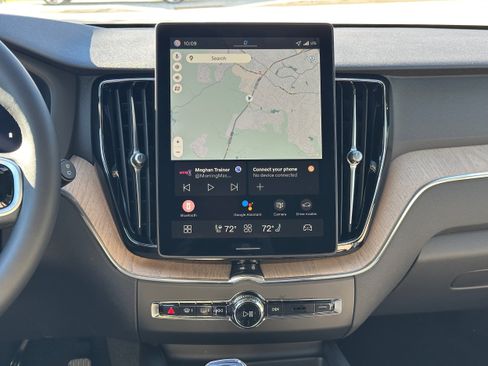 New 2026 Volvo XC60 B5 Plus w/ Protection Package Premier image 12