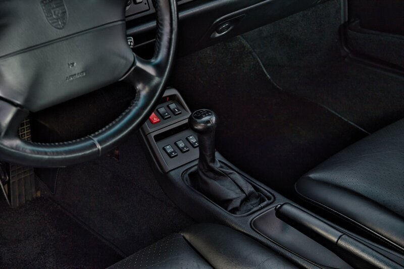 Used 1996 Porsche 911 Carrera RWD image 30