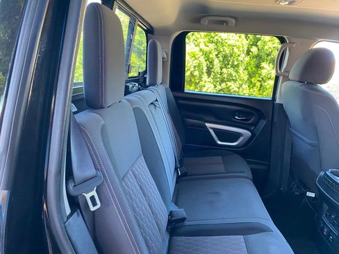 Used 2024 Nissan Titan SV w/ SV Convenience Package AWD/4WD image 37