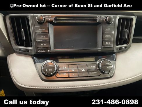 Used 2014 Toyota RAV4 XLE AWD/4WD image 19
