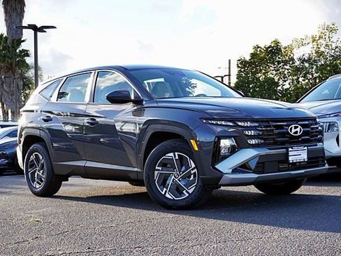 New 2026 Hyundai Tucson Blue SE AWD/4WD image 2