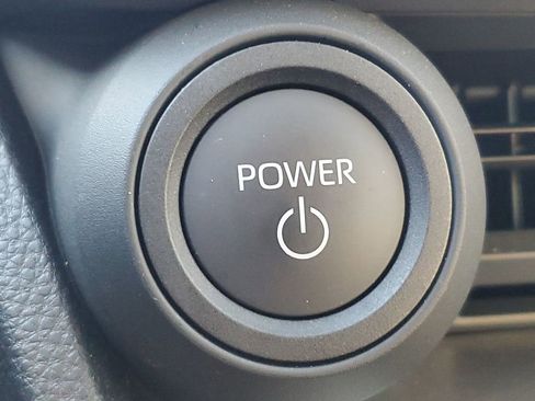 Certified 2025 Toyota Prius LE image 35