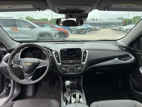 Used 2024 Chevrolet Malibu LT FWD image 28