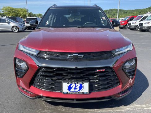 Used 2023 Chevrolet TrailBlazer RS w/ Sun and Liftgate Package FWD image 8