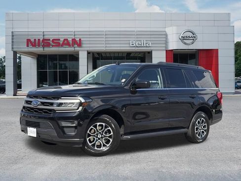 Used 2024 Ford Expedition XLT AWD/4WD image 1