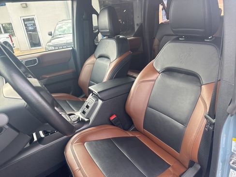 Used 2022 Ford Bronco Outer Banks w/ Sasquatch Package AWD/4WD image 11
