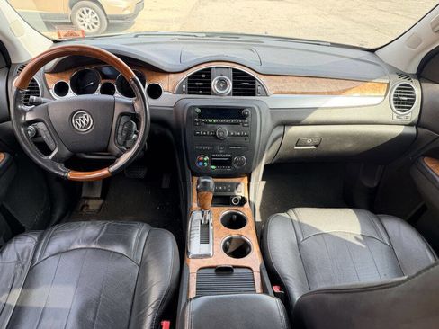 Used 2011 Buick Enclave CXL image 9