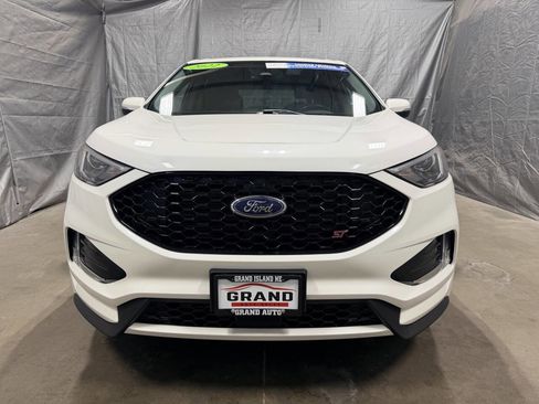 Used 2022 Ford Edge ST image 2