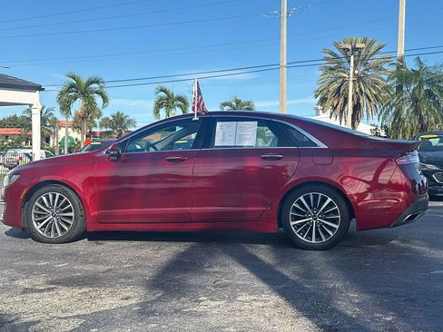 Used 2019 Lincoln MKZ Premiere image 2