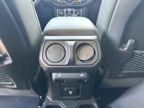 New 2026 Jeep Gladiator Sport AWD/4WD image 11