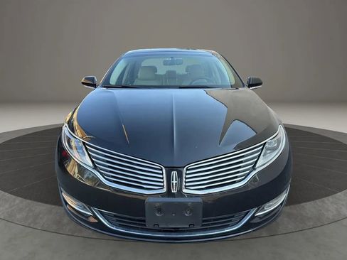 Used 2014 Lincoln MKZ Hybrid Sedan 4D w/ Equipment Group 202A Reserve image 2