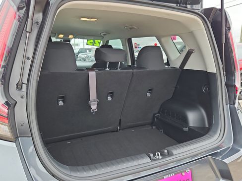 Used 2025 Kia Soul LX w/ LX Technology Package FWD image 19