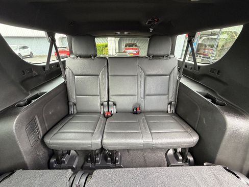 Used 2021 Chevrolet Suburban LT AWD/4WD image 6