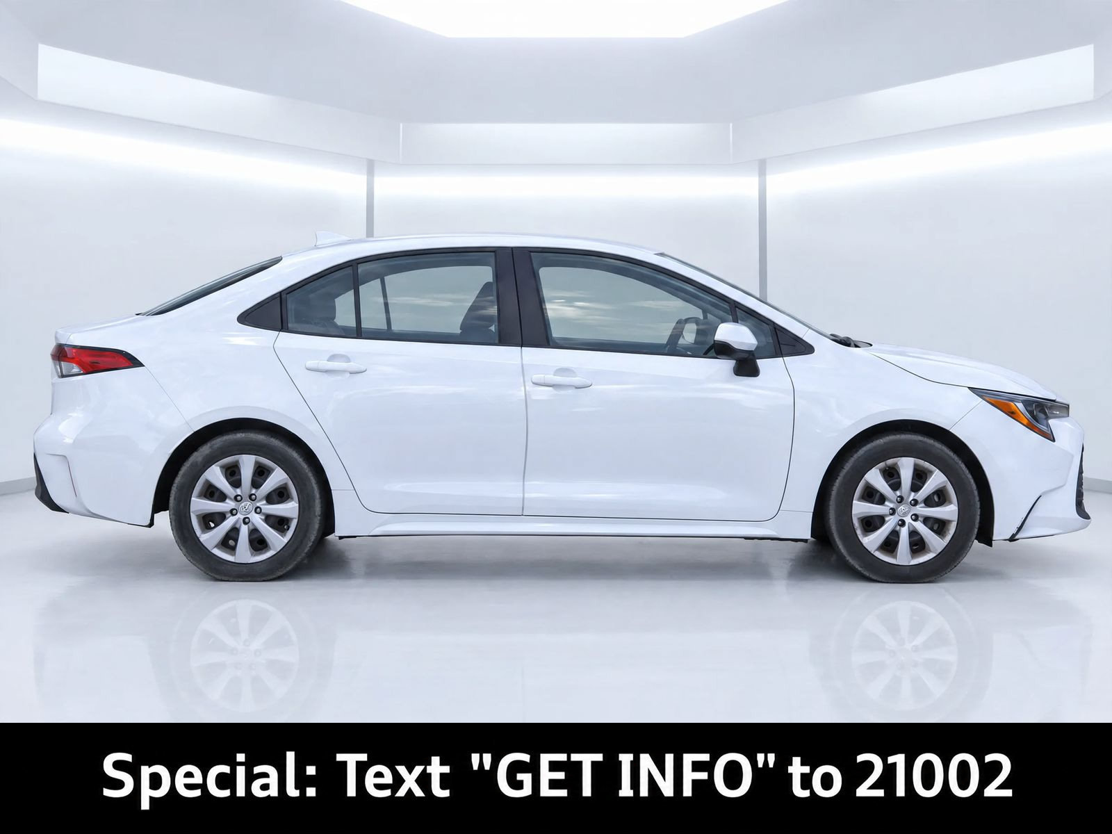Used 2024 Toyota Corolla LE FWD image 8