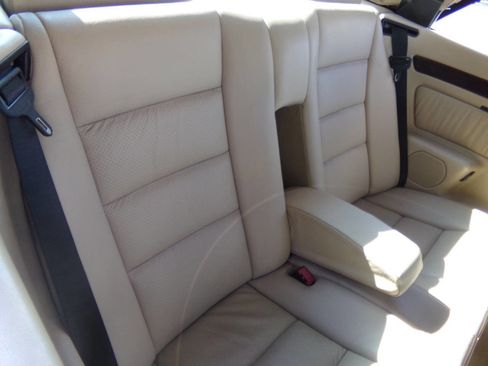 Used 1994 Mercedes-Benz E 320 Convertible image 56