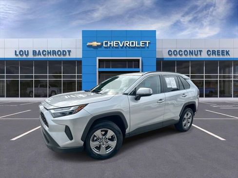 Used 2024 Toyota RAV4 XLE image 4