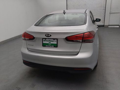 Used 2018 Kia Forte LX w/ LX Rear Camera Package image 7