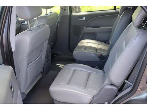 Used 2006 Ford Freestyle SEL FWD image 8