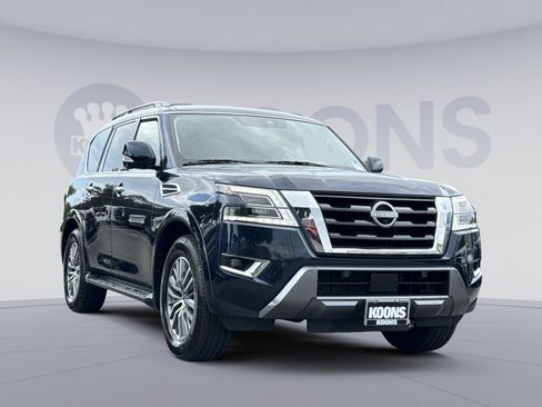 Used 2023 Nissan Armada SL w/ Cargo Package AWD/4WD image 10