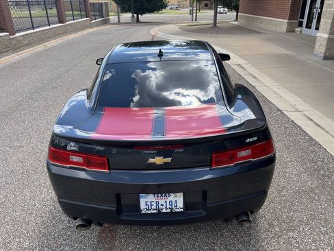 Used 2015 Chevrolet Camaro SS RWD image 5