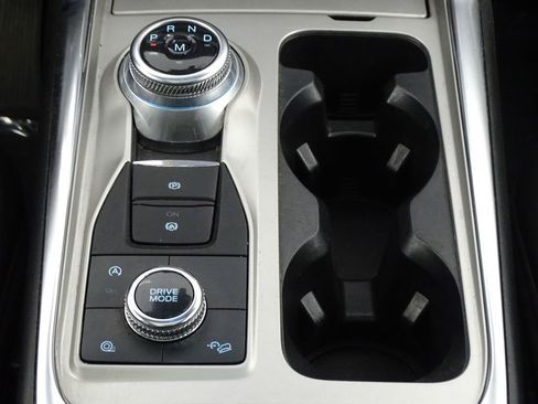 Used 2021 Ford Explorer XLT w/ Equipment Group 202A image 38