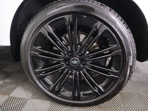 Used 2024 Land Rover Range Rover Autobiography image 32