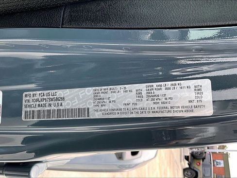 Certified 2025 Jeep Wrangler Unlimited Sahara w/ Safety Group image 33