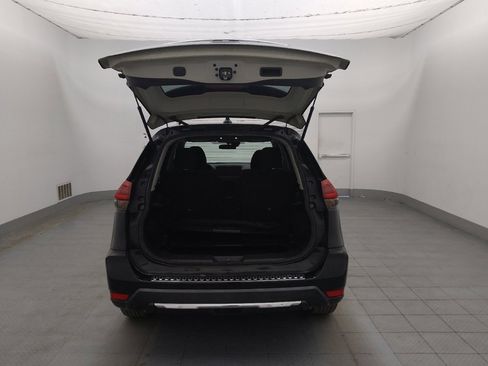 Used 2020 Nissan Rogue S FWD image 29