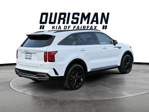 Certified 2023 Kia Sorento SX image 6