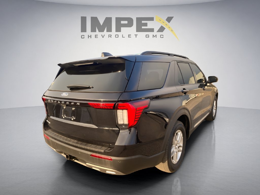 Used 2025 Ford Explorer Active w/ Active Comfort Package RWD image 5
