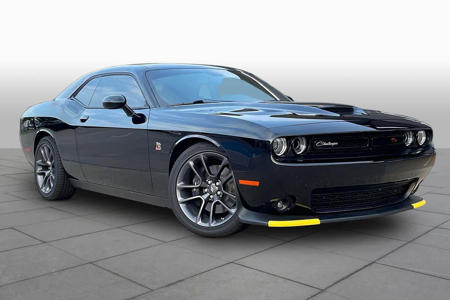 Used 2023 Dodge Challenger R/T Scat Pack RWD image 4