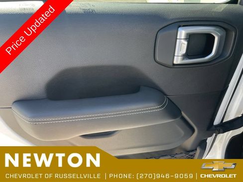 Used 2020 Jeep Gladiator Overland AWD/4WD image 35