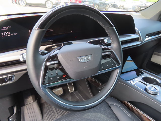 Certified 2026 Cadillac Vistiq Sport w/ LPO, Floor Liner Package AWD/4WD image 13