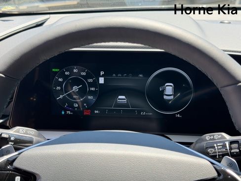 New 2026 Kia Niro Wave FWD image 15