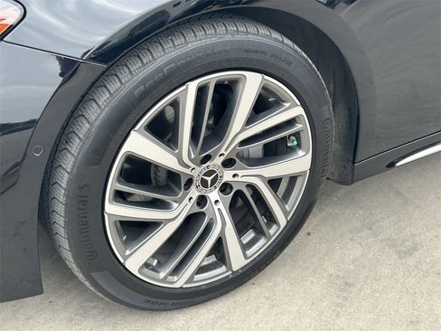 Used 2024 Mercedes-Benz E 350 4MATIC Sedan image 9
