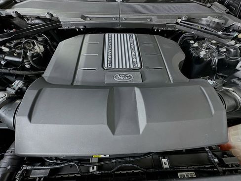 Used 2023 Land Rover Defender 110 V8 image 32