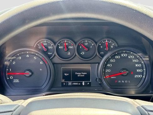 Used 2020 Chevrolet Silverado 1500 Custom w/ Custom Value Package AWD/4WD image 12