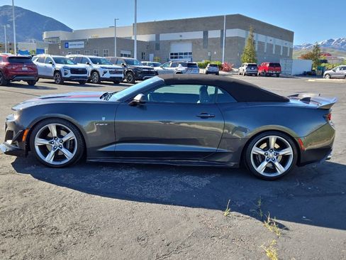 Used 2017 Chevrolet Camaro SS RWD image 8