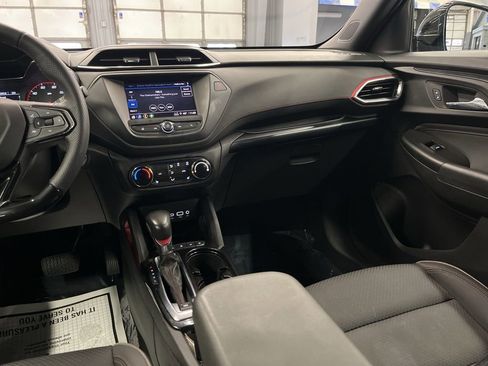 Used 2022 Chevrolet TrailBlazer RS image 26