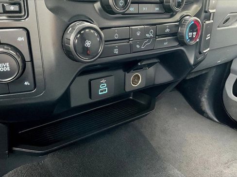 Used 2024 Ford F250 XLT image 22