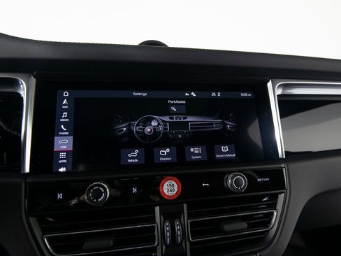 New 2026 Porsche Macan Turbo image 26