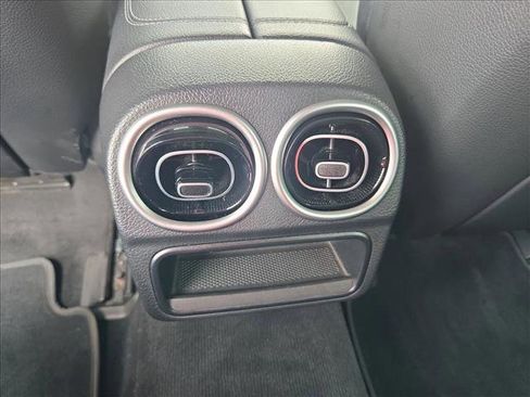 Used 2022 Mercedes-Benz C 300 Sedan image 15