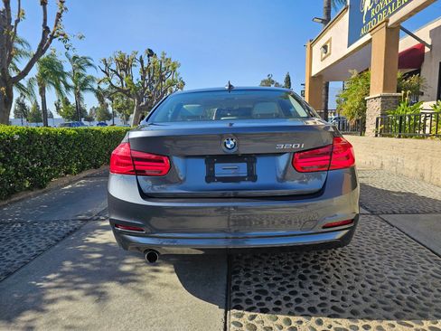 Used 2018 BMW 320i Sedan image 6